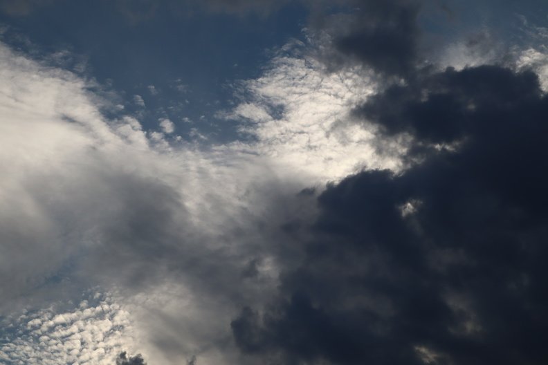 Sky_Blue_Dramatic_Clouds_005.JPG