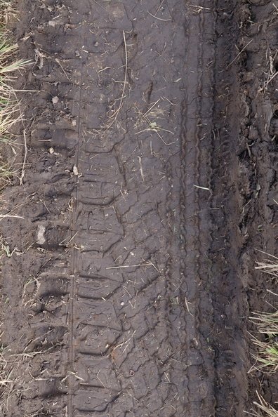 Tyre Tracks 063
